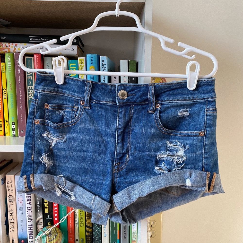 Women’s Distressed Shorts